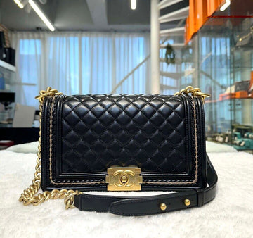 CHANEL Lammleder Boy Bag Chain Around Gold Schwarz A67086J011512 151807294