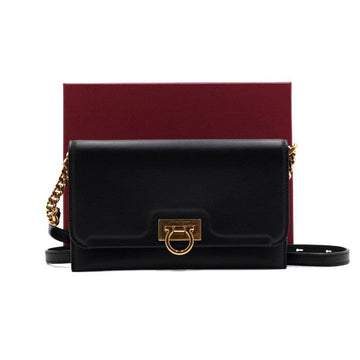SALVATORE FERRAGAMO 22 D969 ブラック カーフスキン ゴールドバックル ミニ チェーン ショルダーバッグ クロスボディ aa56646 152315388