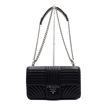 PRADA Diagramm Schwarz Mittel Schultertasche mit silberner Kette aa57751 152315512