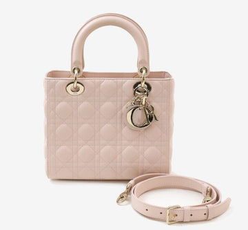 DIOR Lady Medium aus Lammleder in Hellrosa mit vergoldeten Beschlägen 7711628182 144914163