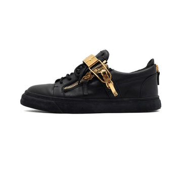 GIUSEPPE ZANOTTI ブラックレザーオムゴールドメタルストラップメンズスニーカー aa61274 153099714