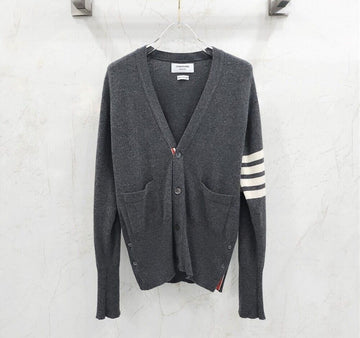 THOM BROWNE Grauer diagonaler versteckter Schnitt Cashmere Cardigan 125543092