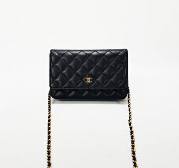 CHANEL クラシック キャビア WOC ゴールド AP0250 内蔵チップ 153584284