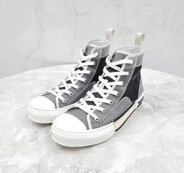 DIOR B23 ブラック レタリング B23 ハイトップ スニーカー 146520560