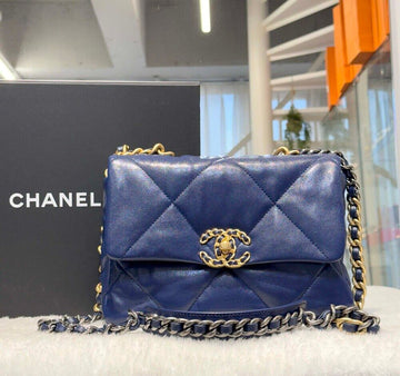 CHANEL 19 Flapbag Small Gold Navy 29 Series AS1160 J011509 151642049
