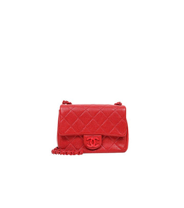 CHANEL レッド キャビア プティサック ショルダーバッグ 49742 153856997
