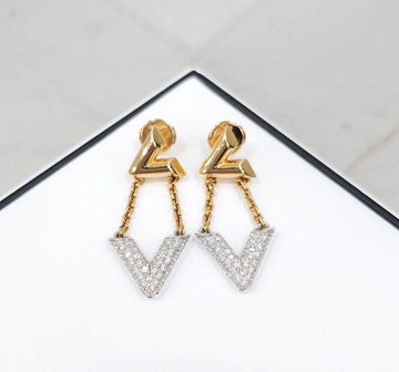Louis Vuitton LV Diamond Bolt Earrings Q96973 143130115