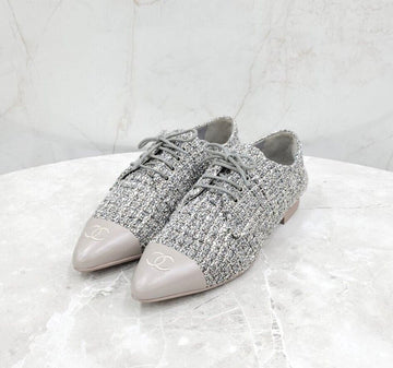 CHANEL CC Logo Tweed Lace-Up Loafers 146862349