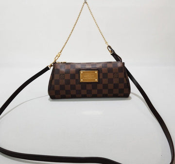 LOUIS VUITTON Damier Eva Clutch 154408767