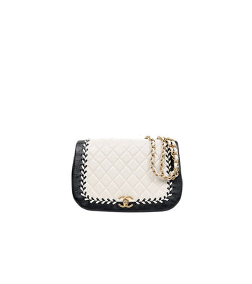 CHANEL Black and White Quilted Flap Chain Shoulder Bag 52699 154699442
