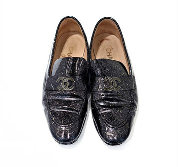 CHANEL Patent CC Logo Loafer 7110493234 64105478