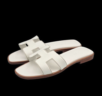 HERMES スリッパ 8083211919 152936152