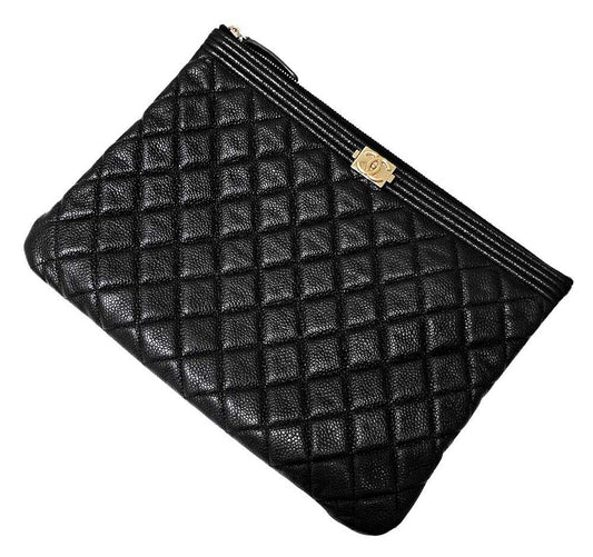 CHANEL キャビア ボーイ クラッチ ニューミディウム 7288275634 80541928