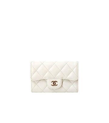 CHANEL ホワイトキャビアスキンカードケース 52740 155009993