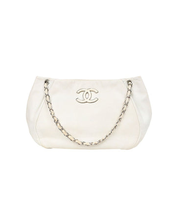 CHANEL White CC Chain Shoulder Bag 54938 155526498