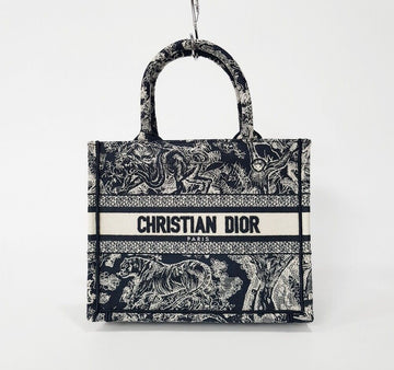 DIOR ブックトートバッグ スモール トワル ド ジュイ リバース刺繡 155551281
