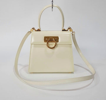 SALVATORE FERRAGAMO アイコニック トップハンドル ケリー バッグ 155552643