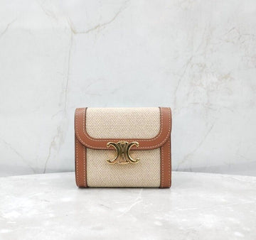 CELINE スモールトリオンフフラップ財布 10D782DB2 152193538