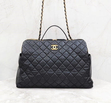 CHANEL Top Handle Doppel-Zipper Bowling Bag aus Kalbsleder 141632807