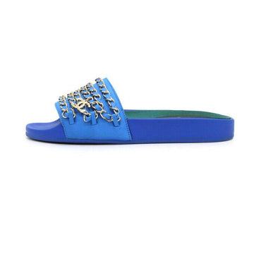 CHANEL G31627 Sandalen mit goldener Kette für Frauen 155605117