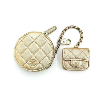 CHANEL ノベルティコインパースエアポッズキーホルダーポーチ金色OV9JCPAJ 154808674