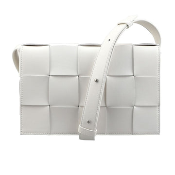 BOTTEGA VENETA イントレチャート カセットバッグ ホワイトシルバー 578004 VMAY1 9007 55147347