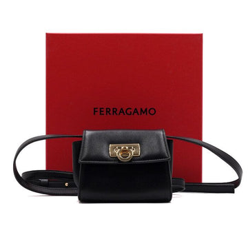 SALVATORE FERRAGAMO 22 0617 ブラック レザー ゴールド 金具 ガンチーニ ロゴ ミニ ショルダーバッグ 兼 クロスボディバッグ aa63450 155790505