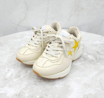 Gucci Laiton Sneakers with Star Patch 154131326