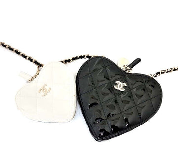 CHANEL Patent Heart Chain Crossbody Bag 7170430540 70603273