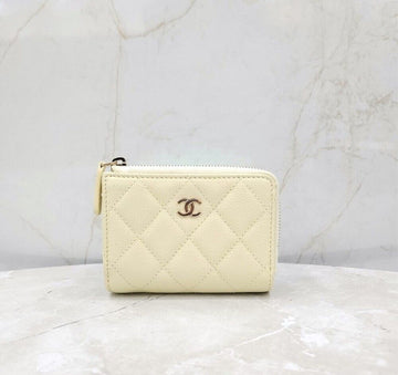 CHANEL クラシックキャビア シャンパンゴールド ジッパー 3段 フラップ 財布 AP3177 150790334