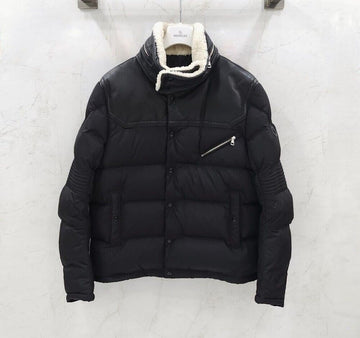 MONCLER シアリングカラー バイカー パディング 154504359