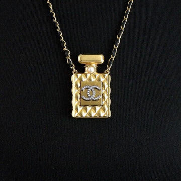 CHANEL Kreuzförmiger Anhänger aus kristallinem Parfümflakon mit goldfarbener CC-Applikation 20 Saison aa63947 156230882