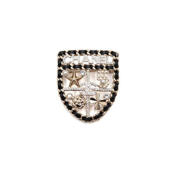 CHANEL AB4702 Gold CC Logo Crystal Pearl Chain Shield Brooch 23 Season 156248388