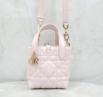 DIOR バーチカルナノトートバッグ パウダーピンク 6100OSNW 145927546