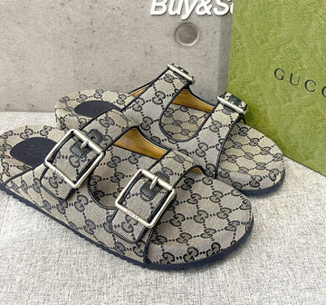 GUCCI Slide Sandalen mit GG-Logo 698705 148410458