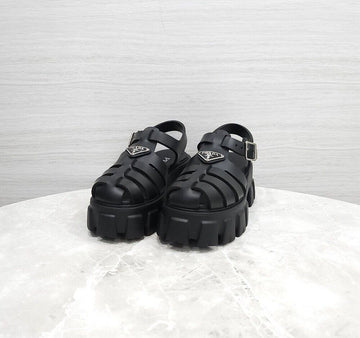 PRADA Monolith Sandalen mit Dreiecklogo 1X853M 156464715
