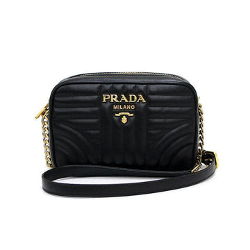 PRADA Mini-Crossbody aus schwarzem Leder mit goldfarbenem Logo 1BH084 156533067