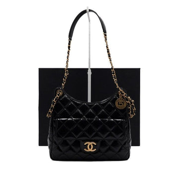 CHANEL CC Hobobag mit Kettenriemen in glänzendem schwarzem Kalbsleder AS3690 156572057