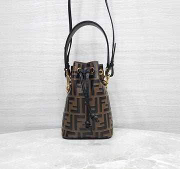 FENDI Mini-Bucket-Bag aus Leder 8BS010 156777844