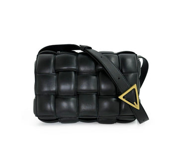 BOTTEGA VENETA パディングカセットバッグ ブラック レザー 591970 156807175