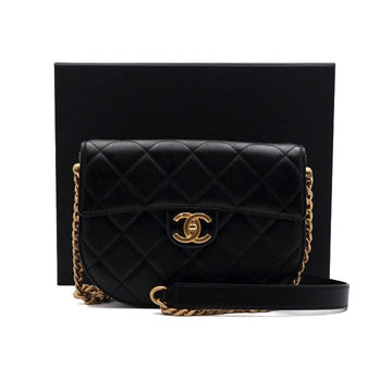 CHANEL ラムスキン ハーフムーン スモール ゴールドチェーン ショルダーバッグ 兼 クロスボディバッグ aa64611 156984219