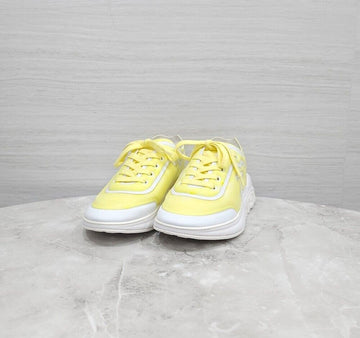 CHANEL Mesh-Lycra Sneaker in Gelb G34763 156991226