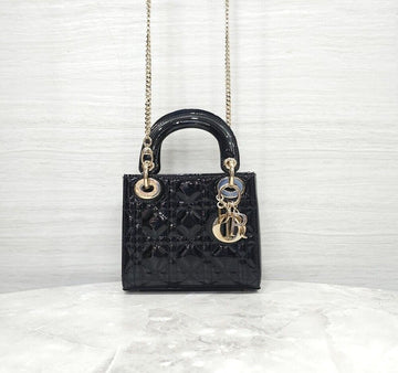 DIOR ミニチェーンバッグ ブラック M0505OWCB 156993055