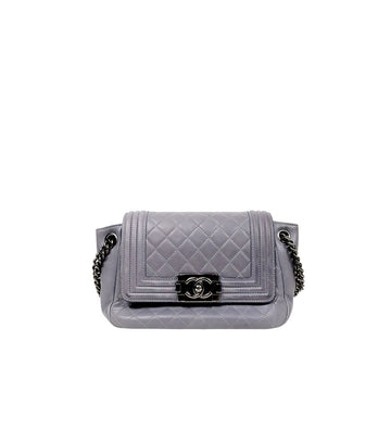 CHANEL Lila Boy Flap Schultertasche 60235 157005370