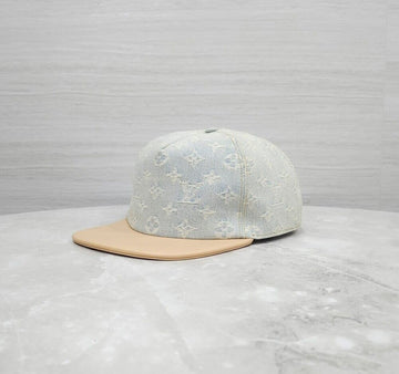 LOUIS VUITTON Neue Denim Monogram Legacy Lederkappe 60 MP3030 157044200