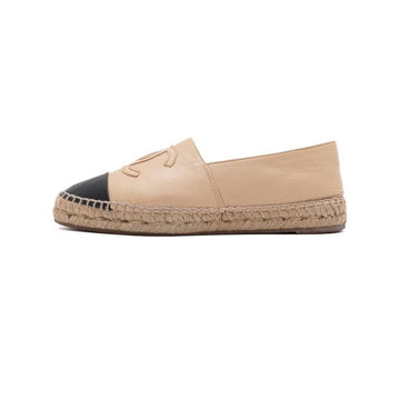 CHANEL Two-tone Beige Lambskin Sneakers with CC Logo for Women G29762 157124022