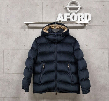 Moncler Unused Velvet Women's Down Jacket with Holosti Logo Patch AFD011041N 46175340