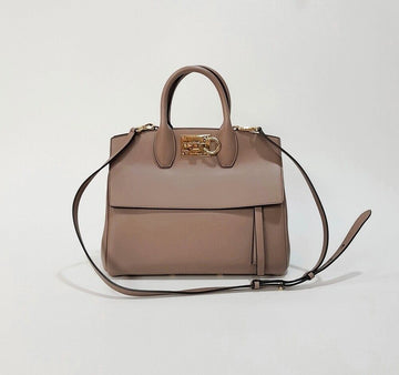 Salvatore Ferragamo Gancini Studio Bag 21 H159 157192928 [P]