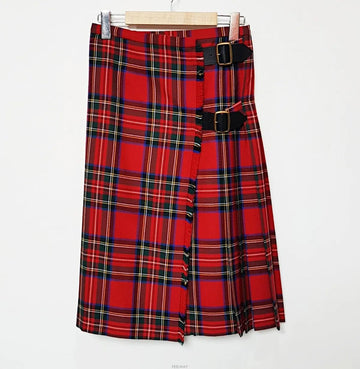 Burberry Women's Tartan Check Wool Skirt 157342656