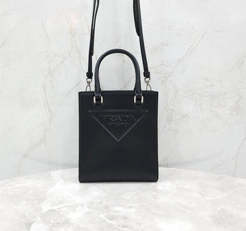 PRADA エンボス三角ロゴトライアングルミニクロスバッグ 1BA333 155302287
